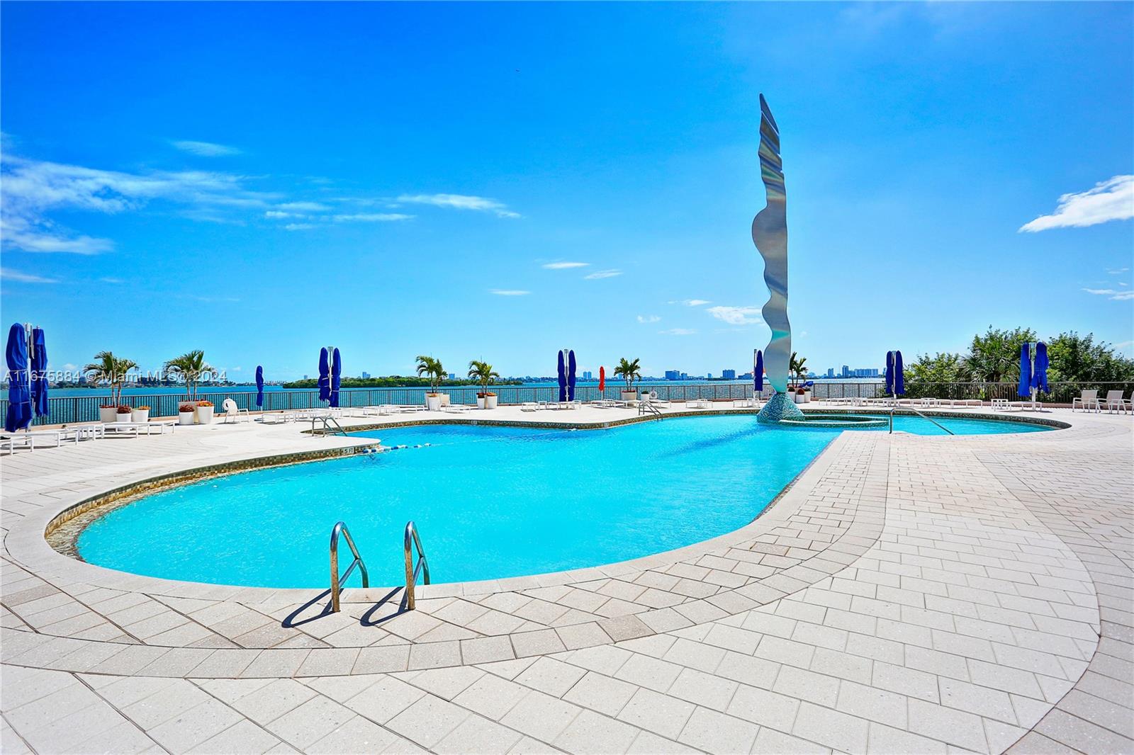 image CRICKET CLUB CONDO56