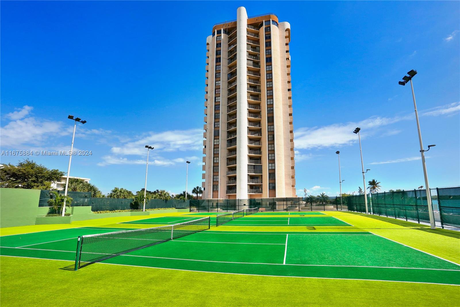 image CRICKET CLUB CONDO57