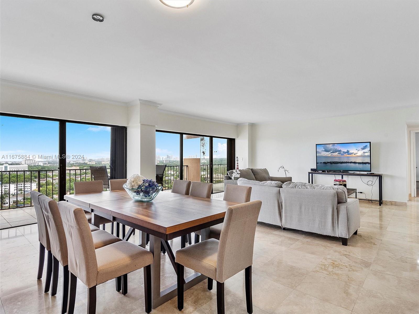 image CRICKET CLUB CONDO6