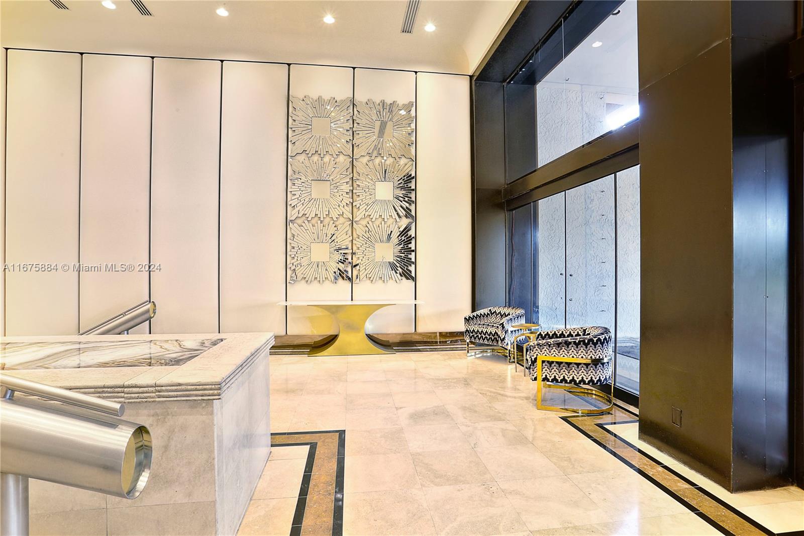 image CRICKET CLUB CONDO69