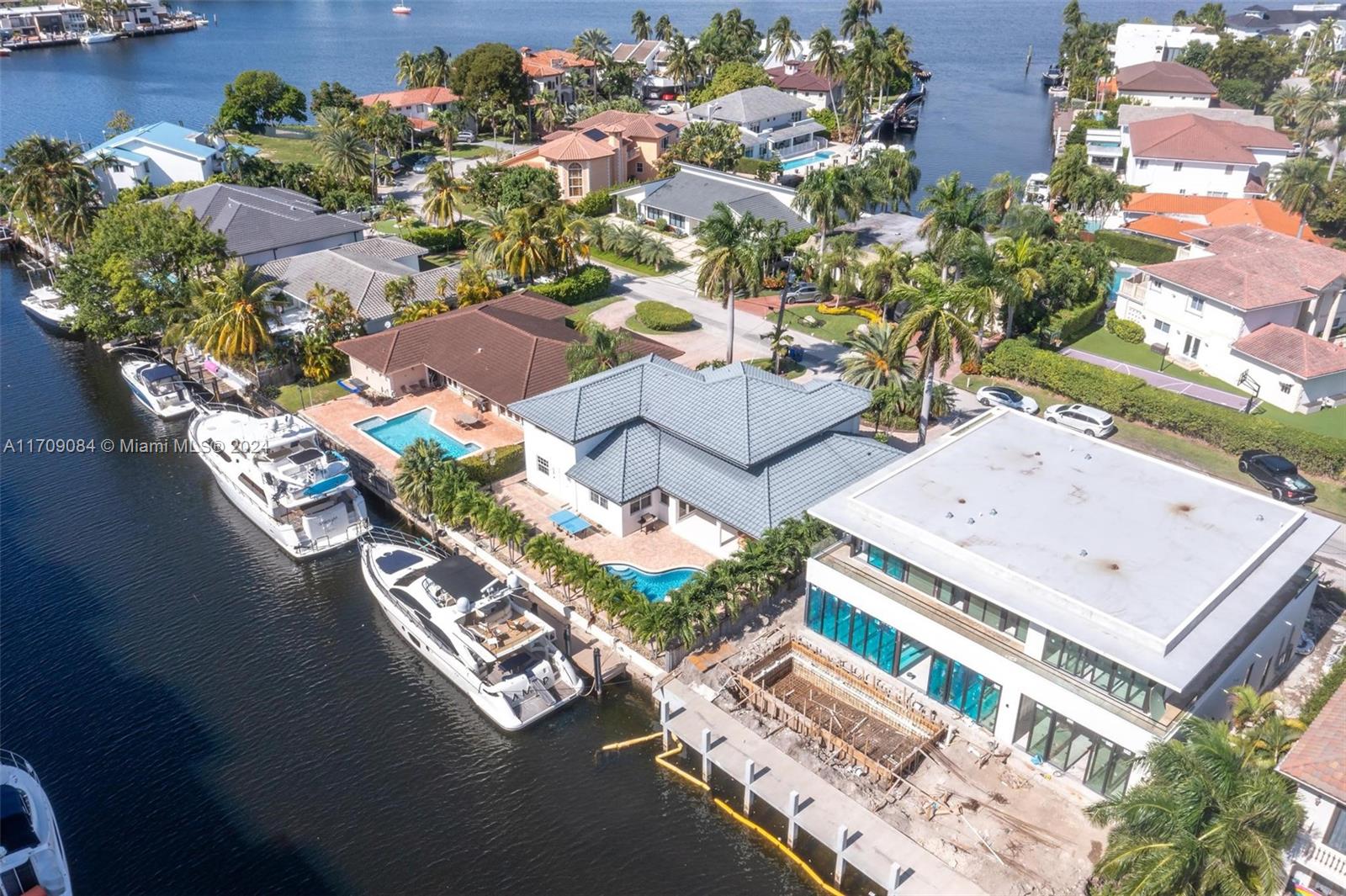 2940 NE 164th St North Miami Beach, FL 33160