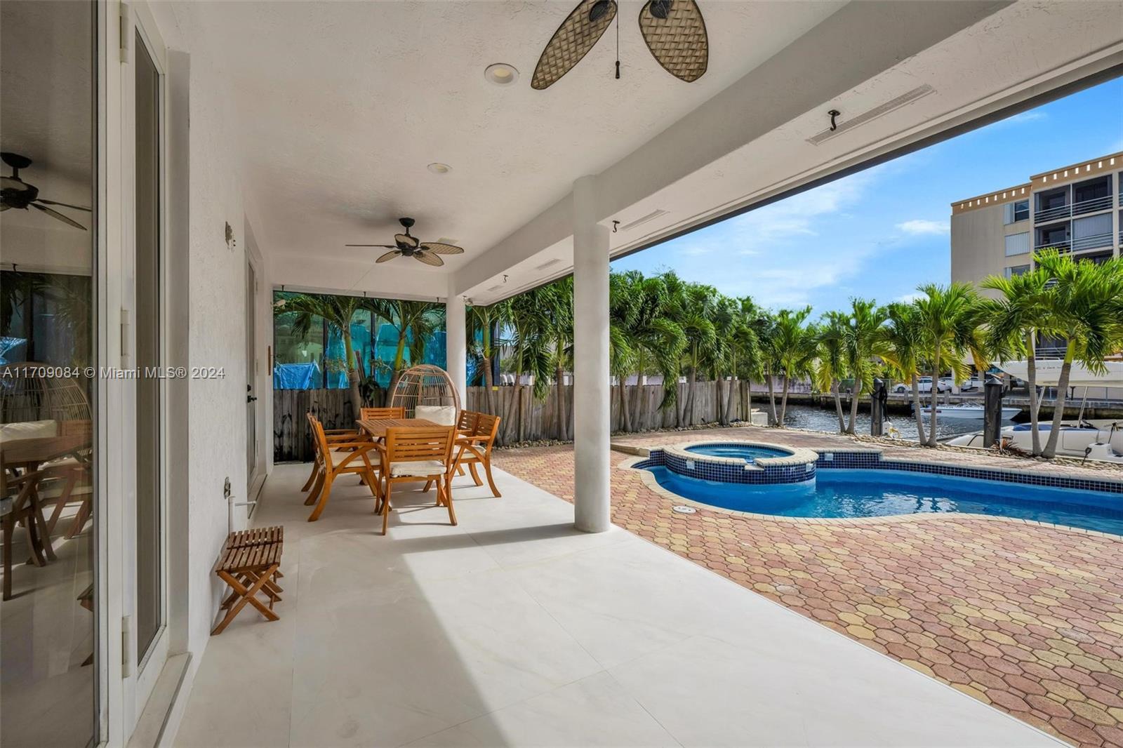 2940 NE 164th St North Miami Beach, FL 33160