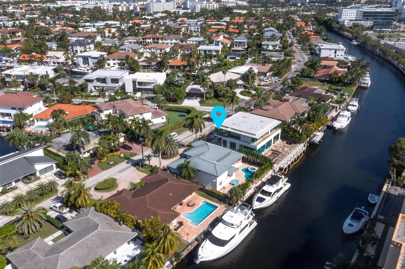 2940 NE 164th St North Miami Beach, FL 33160