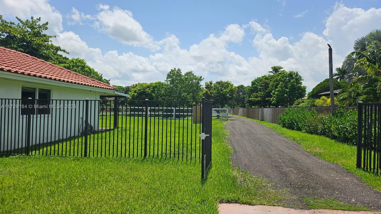 16400 SW 173rd Ave,Miami, FL 33187