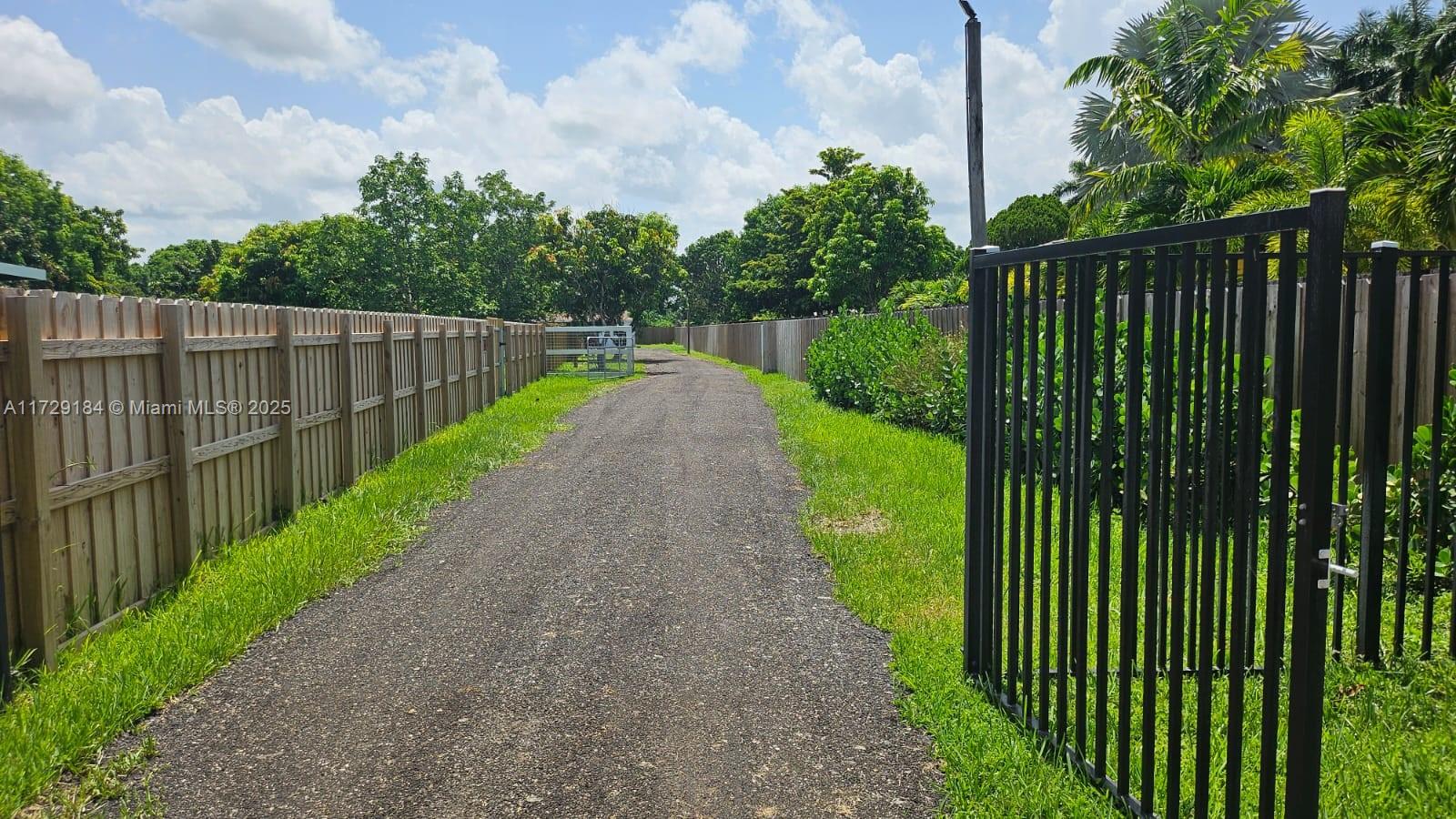 16400 SW 173rd Ave,Miami, FL 33187