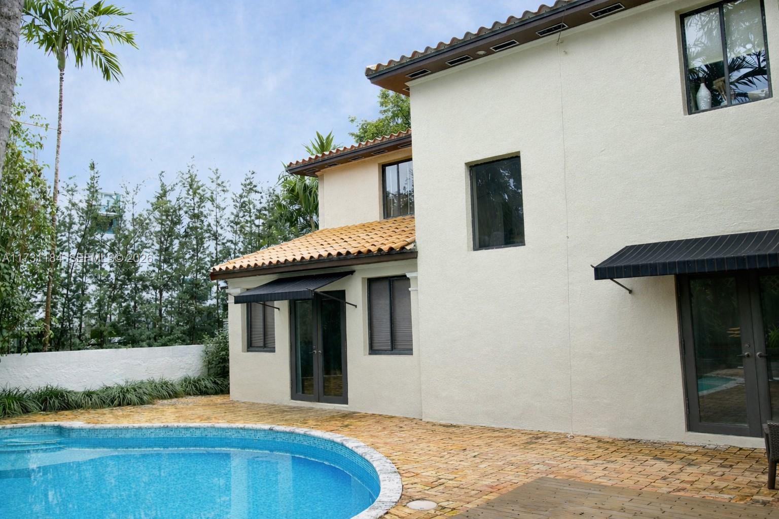 6121 La Gorce Dr Miami Beach, FL 33140