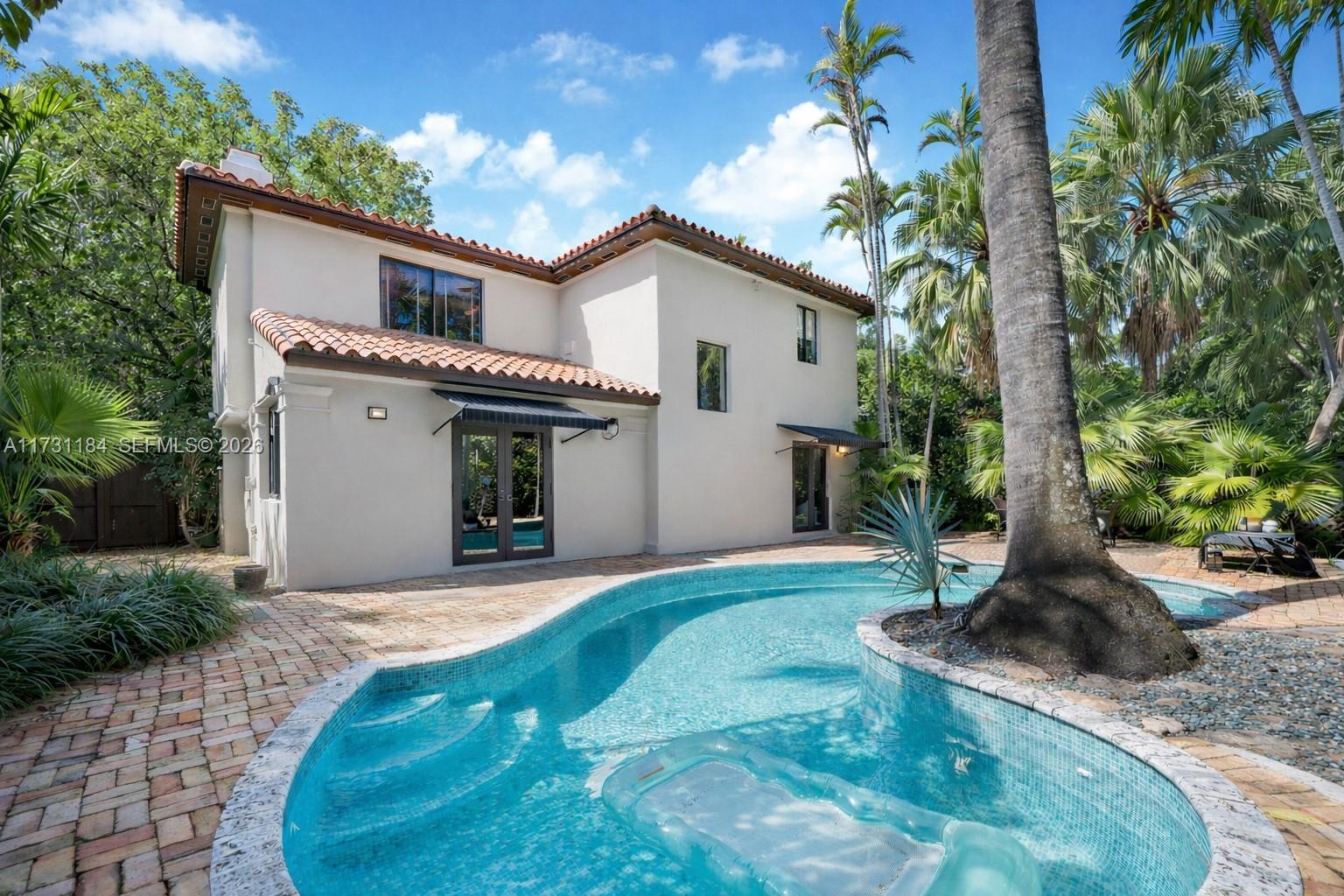 6121 La Gorce Dr Miami Beach, FL 33140