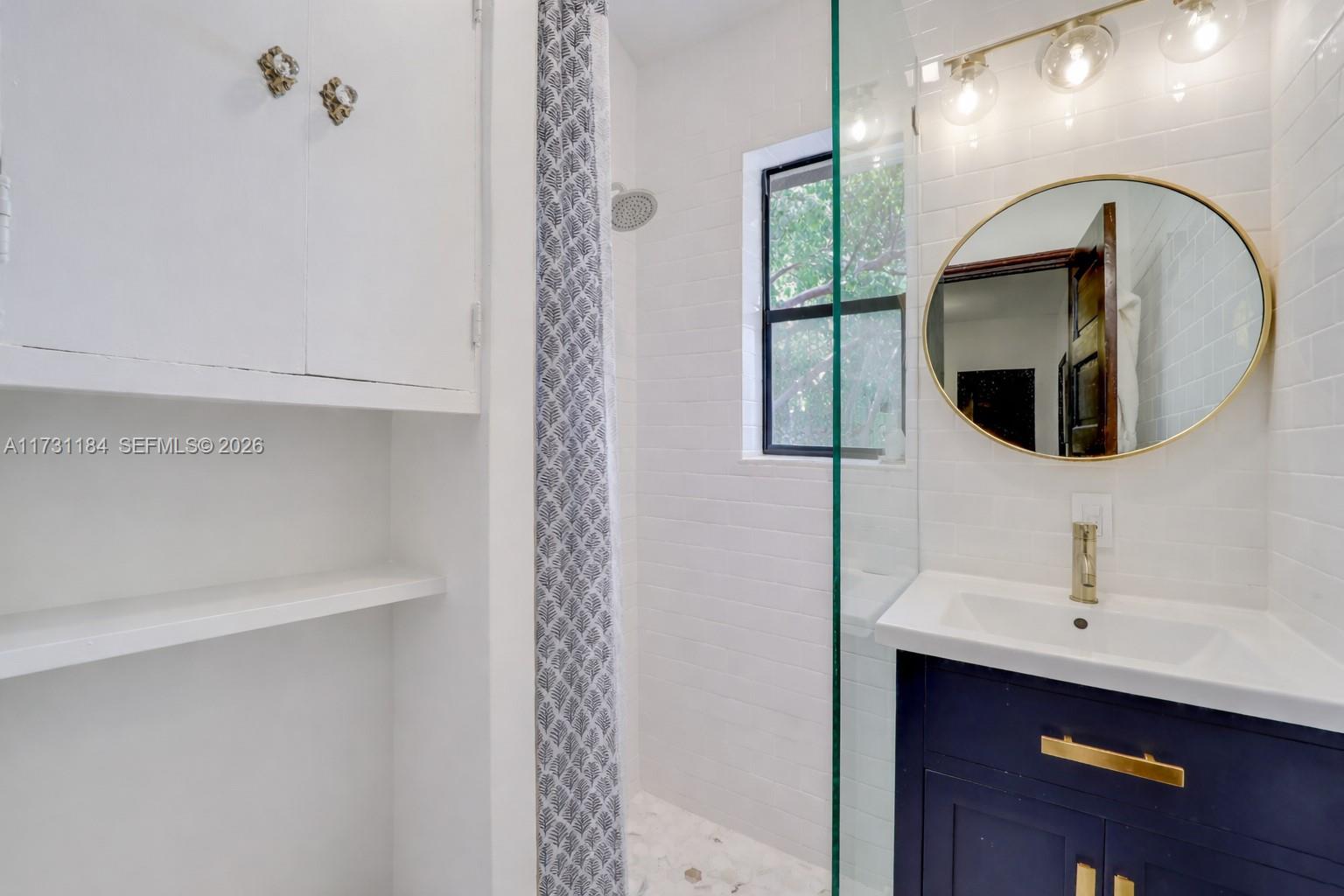 6121 La Gorce Dr Miami Beach, FL 33140