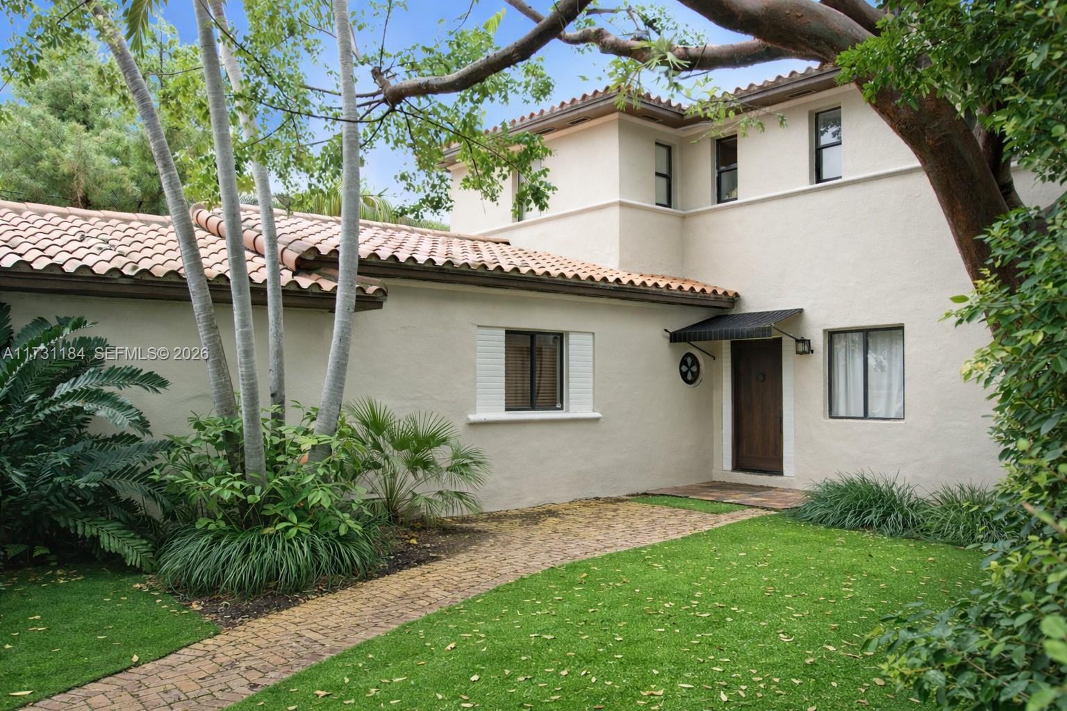 6121 La Gorce Dr Miami Beach, FL 33140