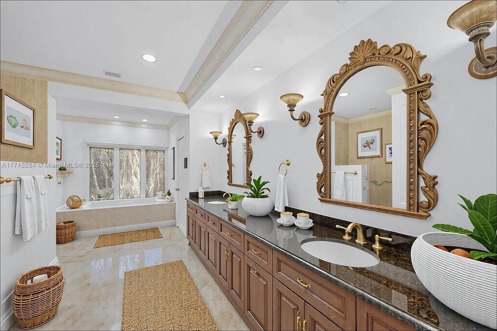 6670 Riviera Dr,Coral Gables, FL 33146