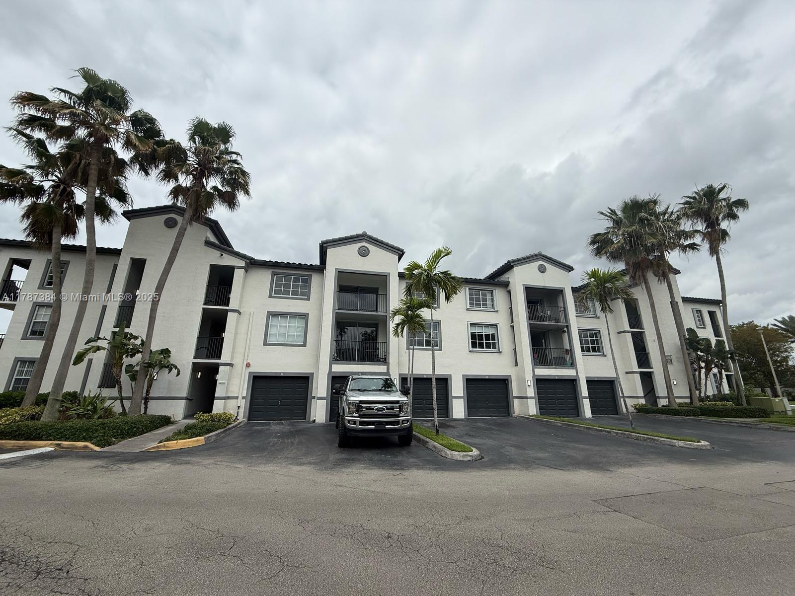 4320 NW 107th Ave #303-1