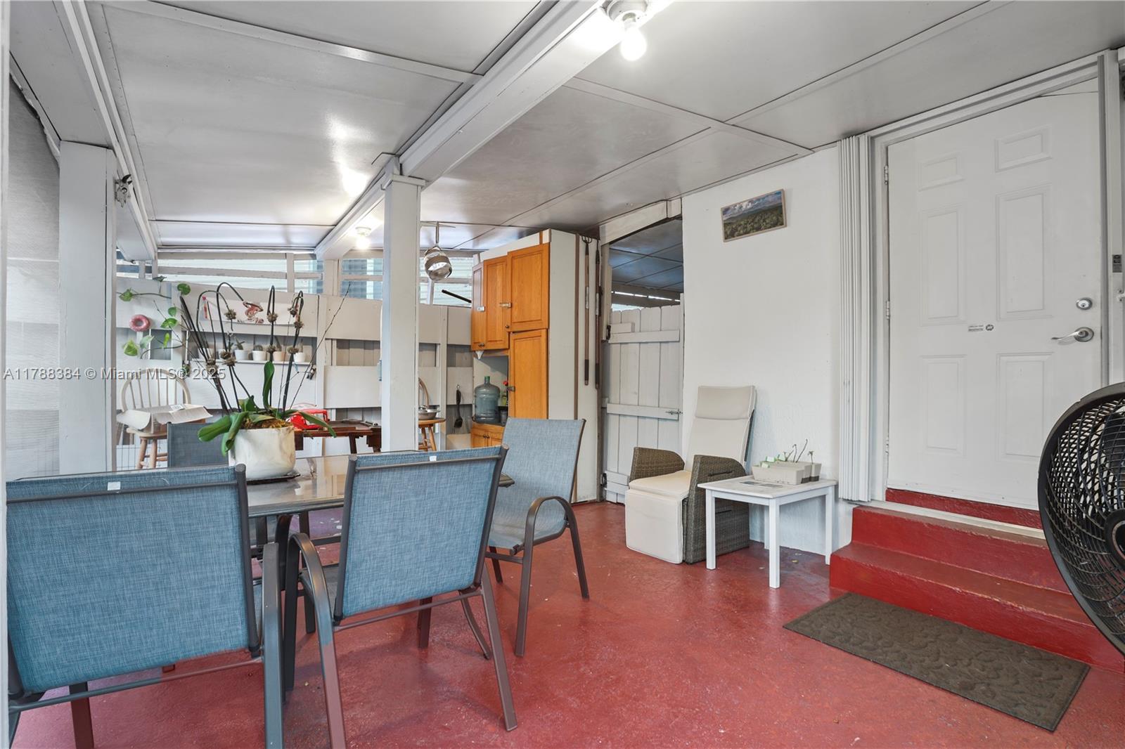 3375 SW 29th Ter Miami, FL 33133