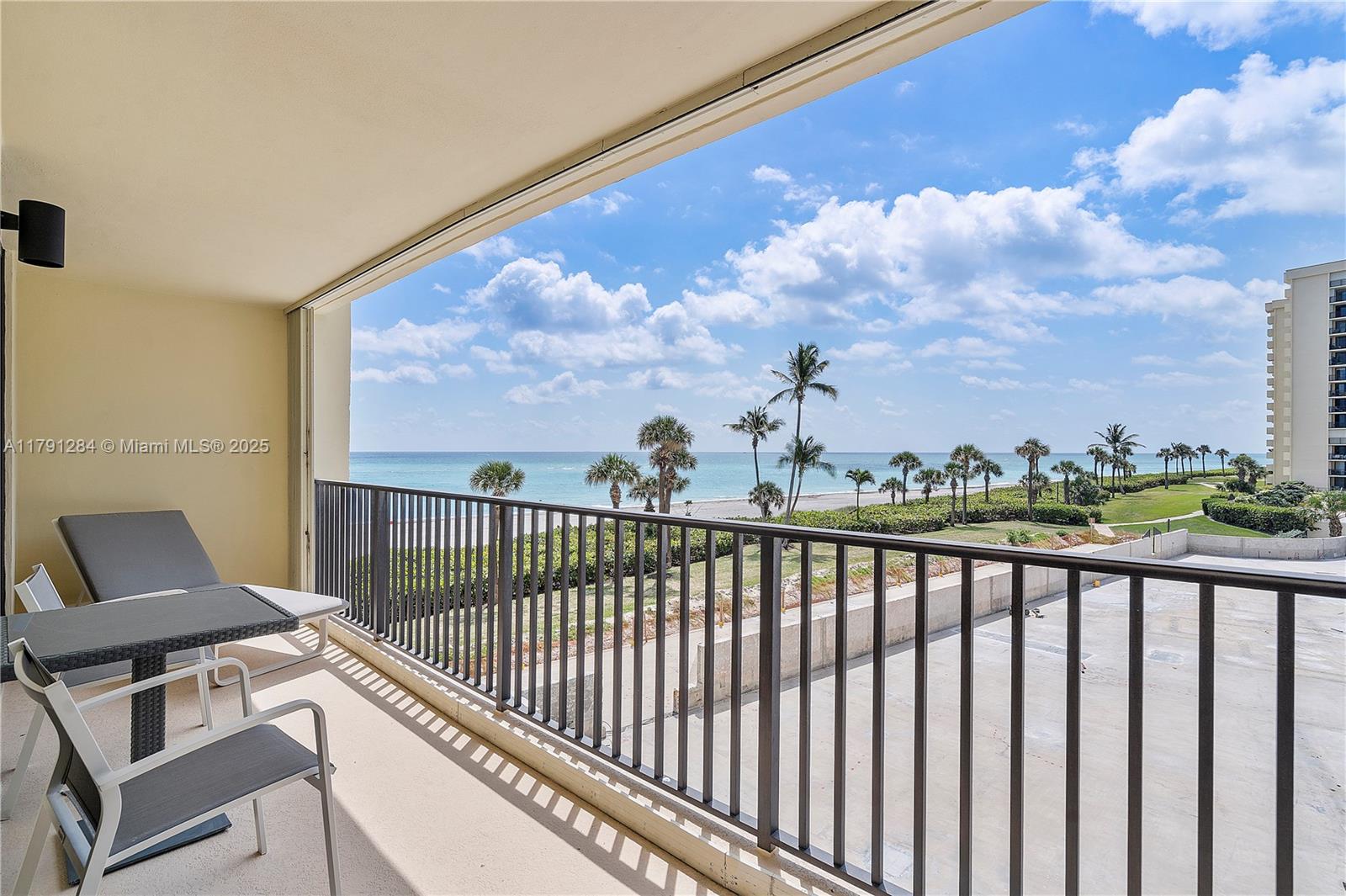 400 Ocean Trl Way #302 Jupiter, FL 33477