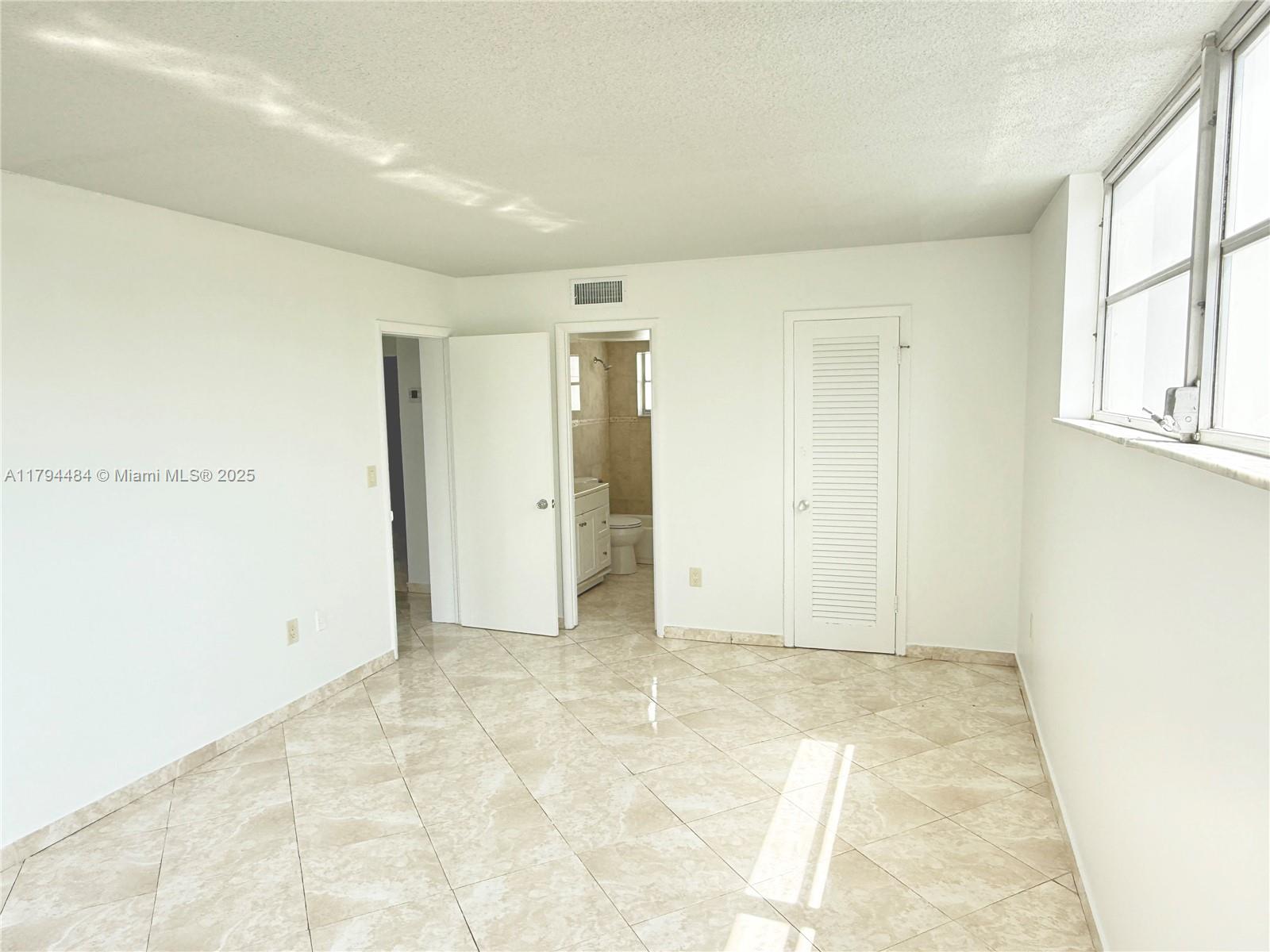 1075 93rd St #307,Bay Harbor Islands, FL 33154