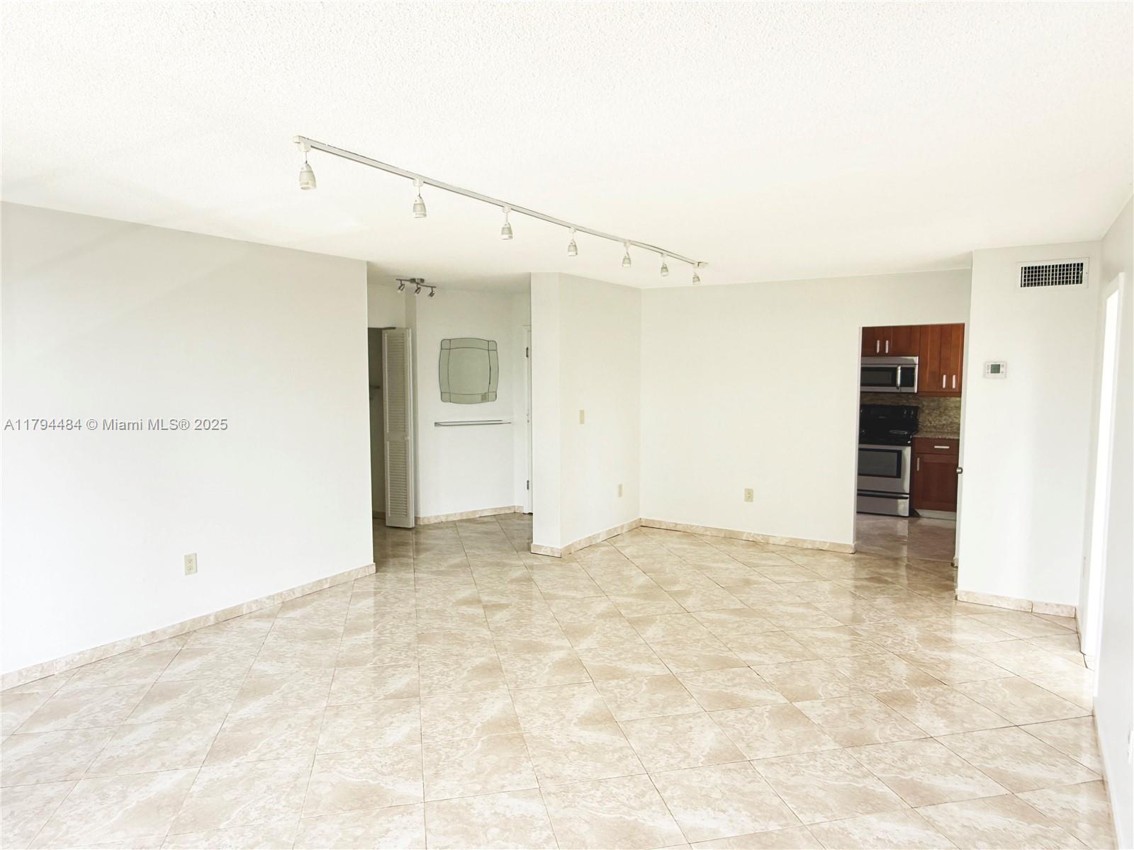 1075 93rd St #307,Bay Harbor Islands, FL 33154