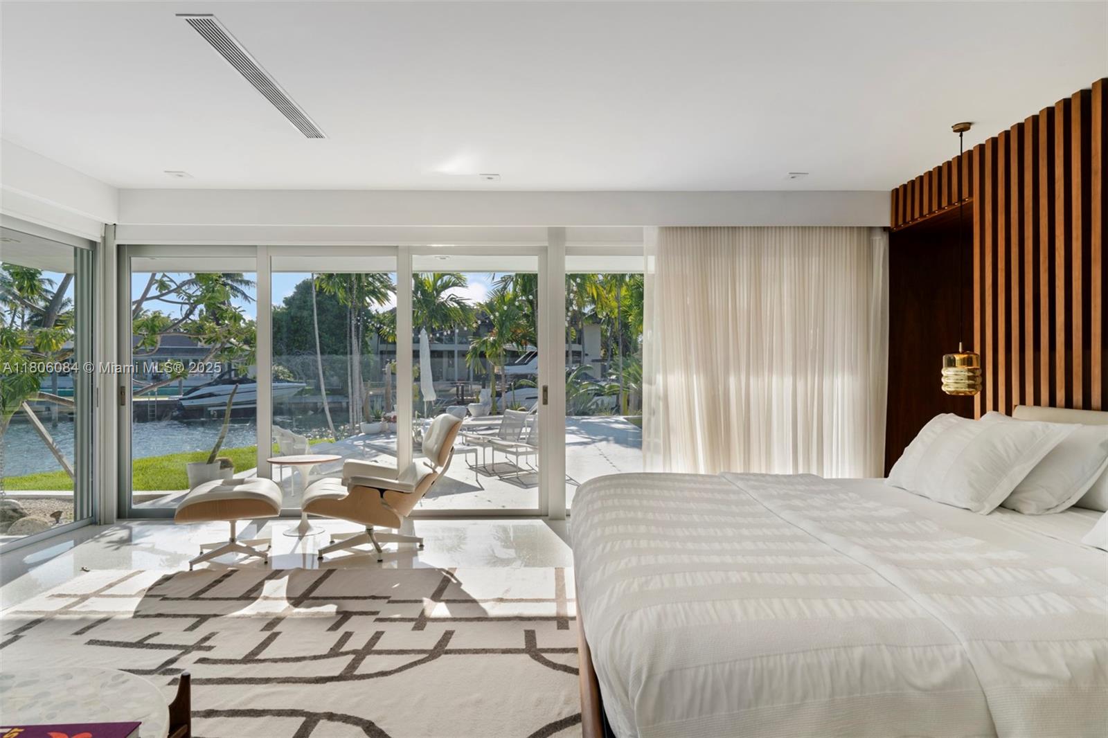250 Knollwood Dr Key Biscayne, FL 33149 250 Knollwood Dr Key Biscayne, FL 33149