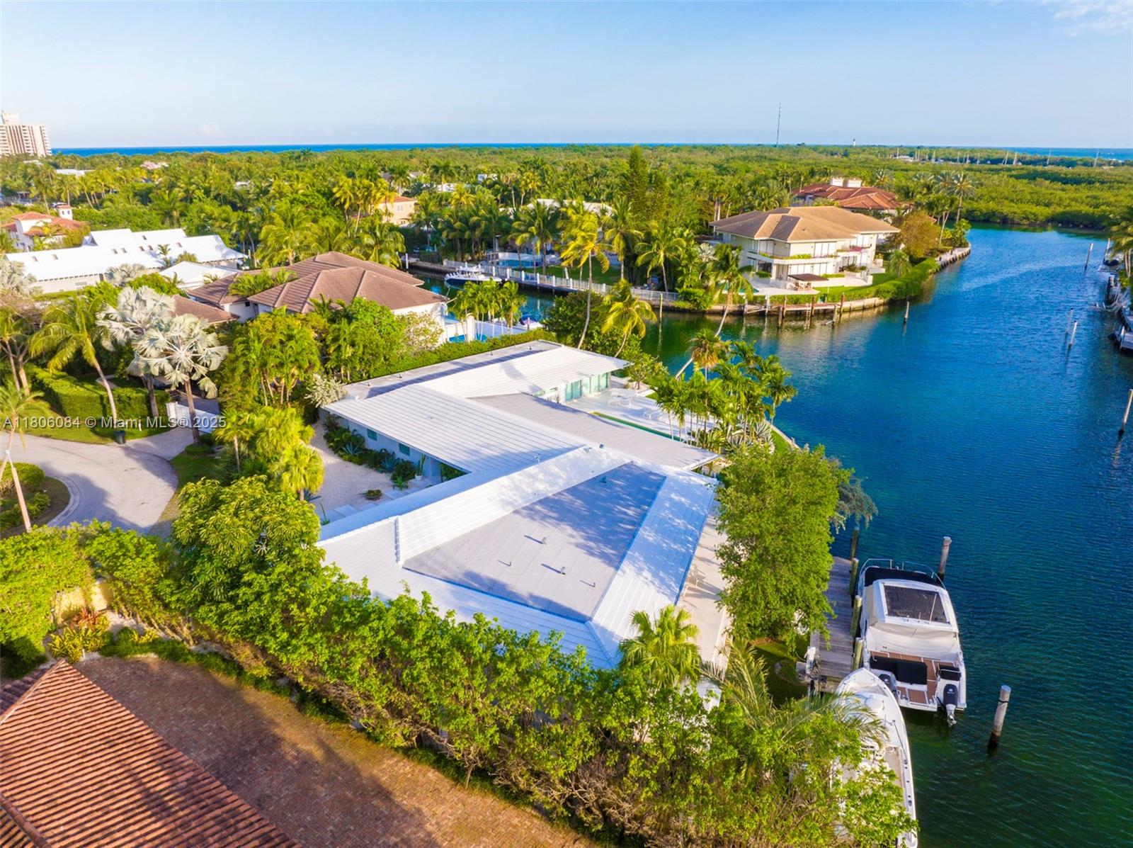 250 Knollwood Dr Key Biscayne, FL 33149 250 Knollwood Dr Key Biscayne, FL 33149
