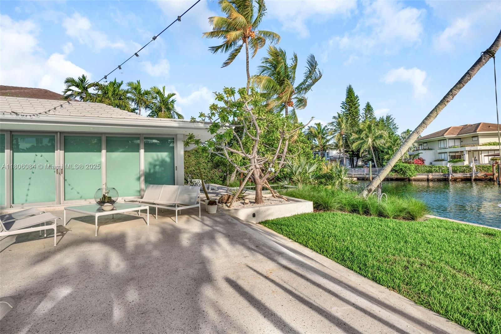 250 Knollwood Dr Key Biscayne, FL 33149 250 Knollwood Dr Key Biscayne, FL 33149
