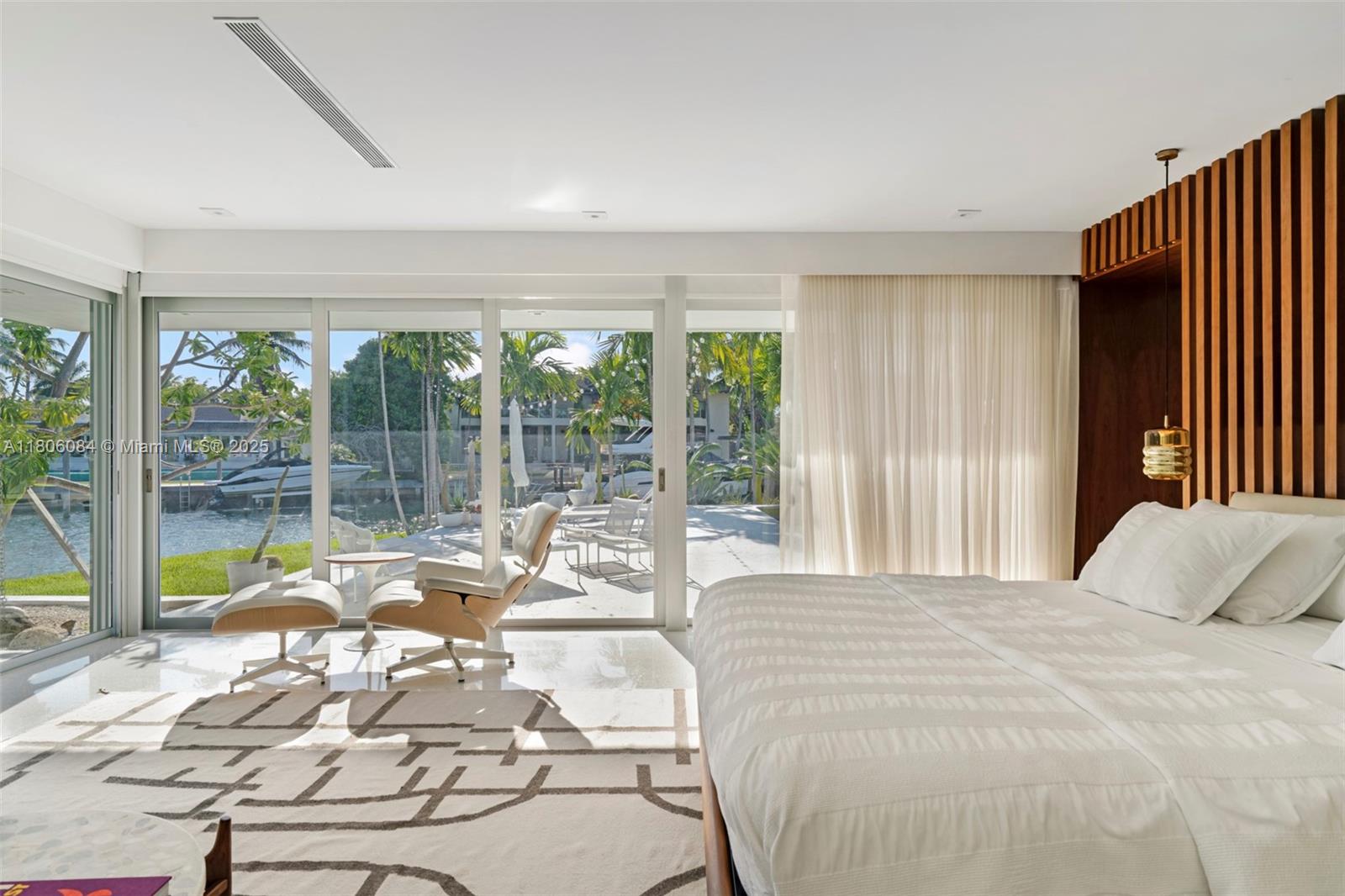 250 Knollwood Dr Key Biscayne, FL 33149 250 Knollwood Dr Key Biscayne, FL 33149