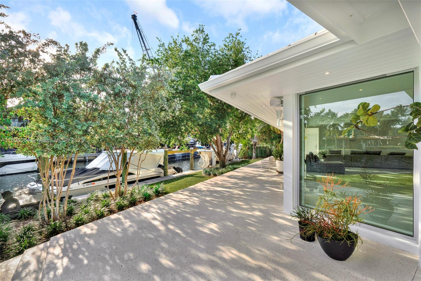 250 Knollwood Dr Key Biscayne, FL 33149 250 Knollwood Dr Key Biscayne, FL 33149