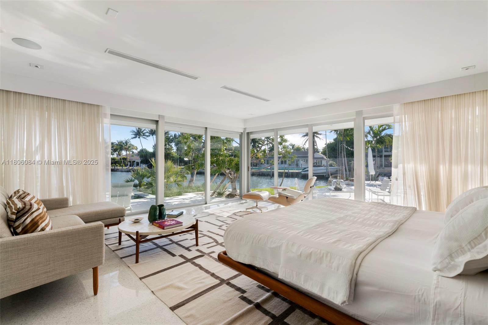 250 Knollwood Dr Key Biscayne, FL 33149 250 Knollwood Dr Key Biscayne, FL 33149