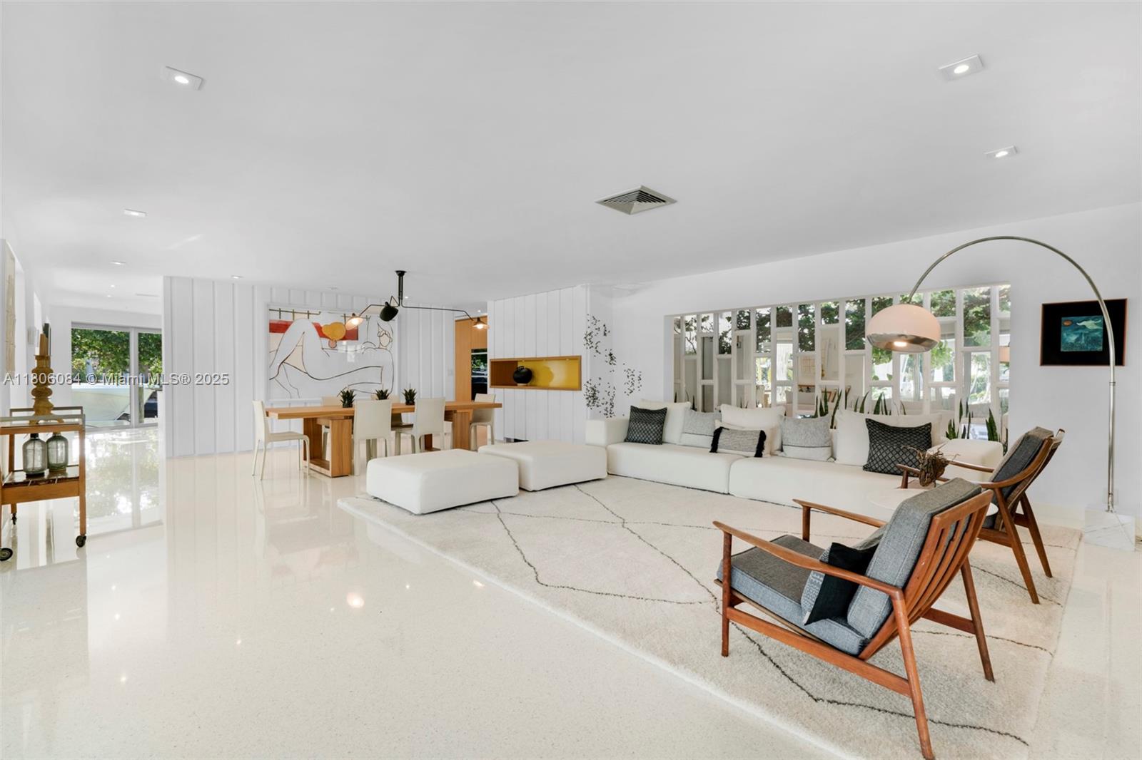 250 Knollwood Dr Key Biscayne, FL 33149 250 Knollwood Dr Key Biscayne, FL 33149