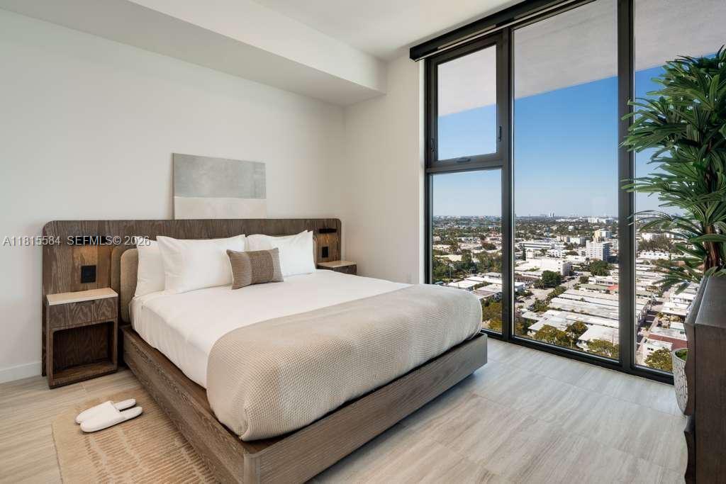 image 72 Park Condo34