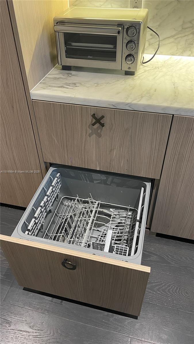 image Sls Lux Brickell13