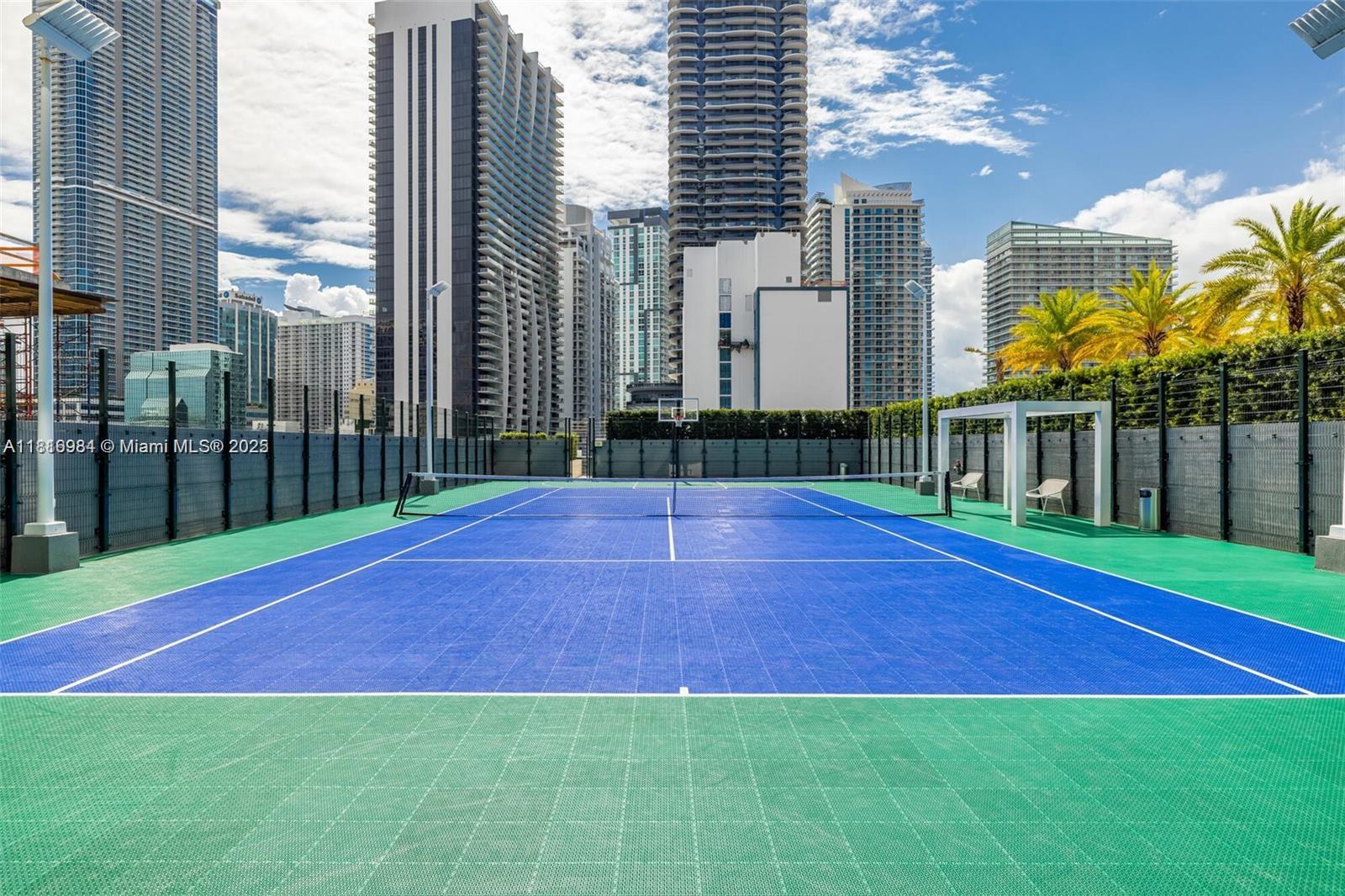 image Sls Lux Brickell29