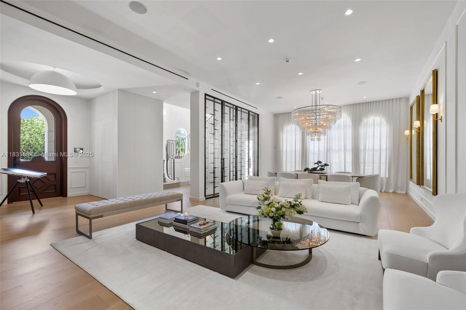 506 Sunset Dr Coral Gables, FL 33143