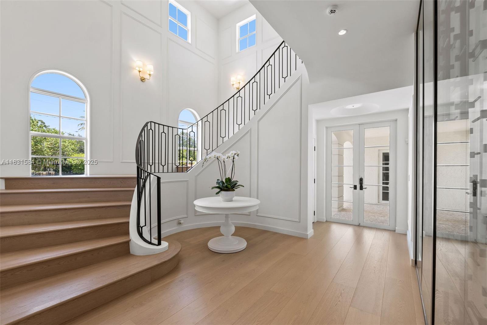 506 Sunset Dr Coral Gables, FL 33143