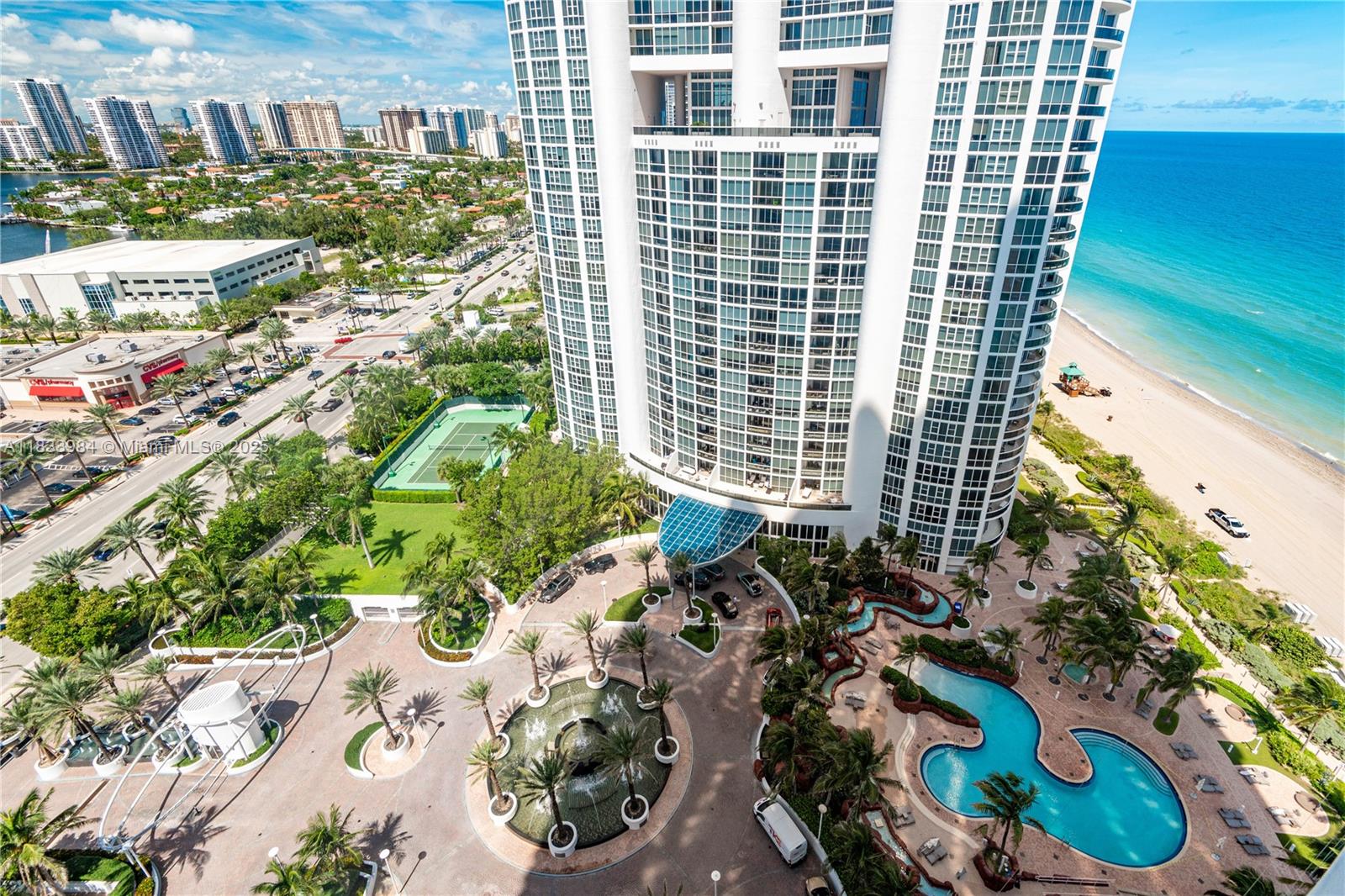 image Trump Palace Condo38