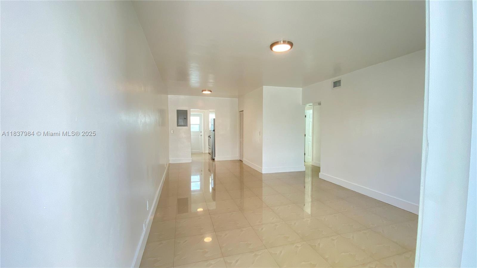 8227 Crespi Blvd #1
