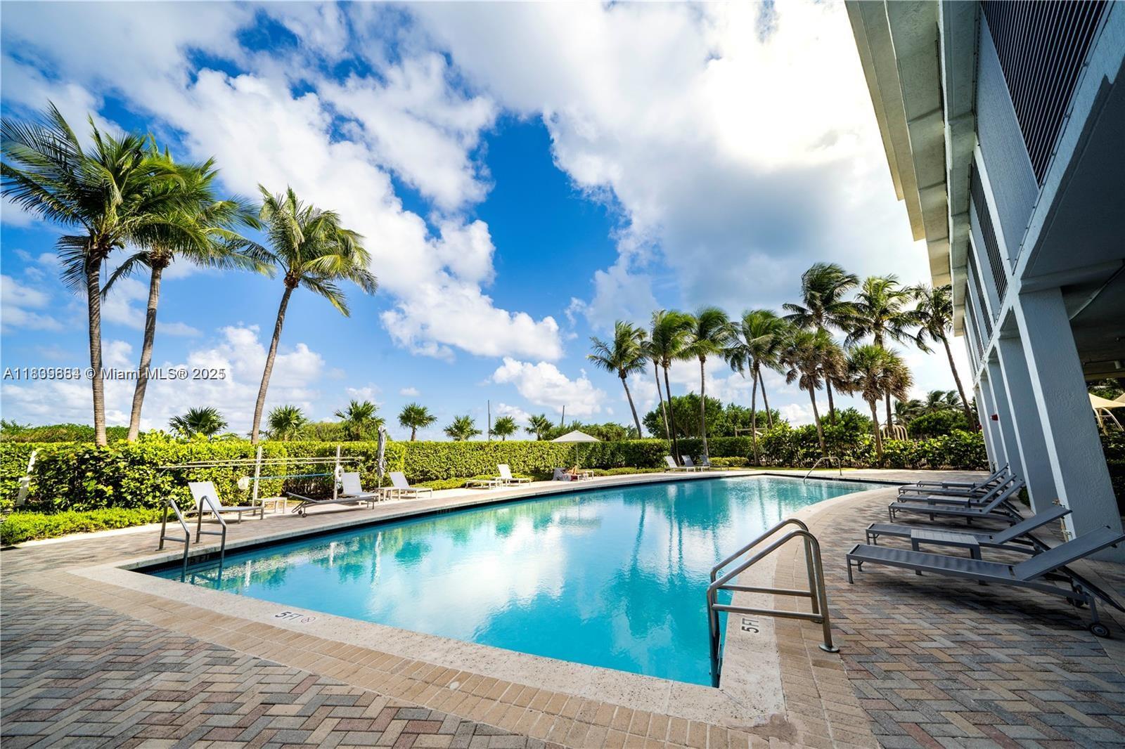 image BEL-AIRE ON THE OCEAN CON10