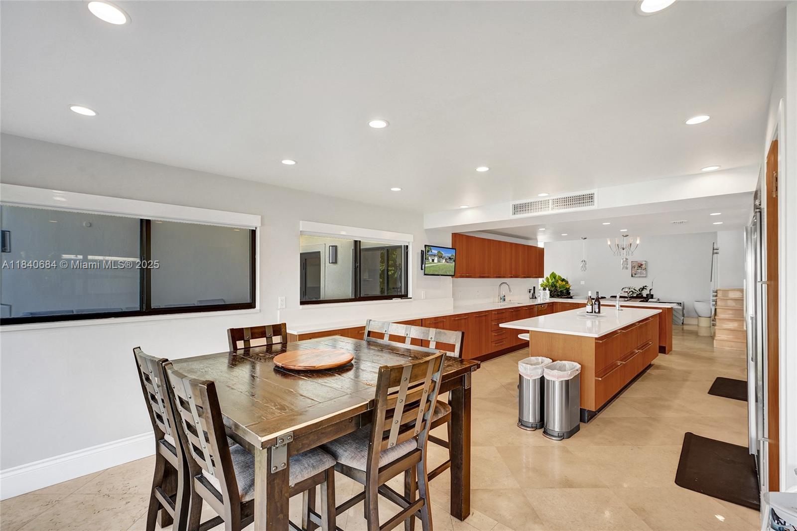 13724 SW 92nd Ct Miami, FL 33176