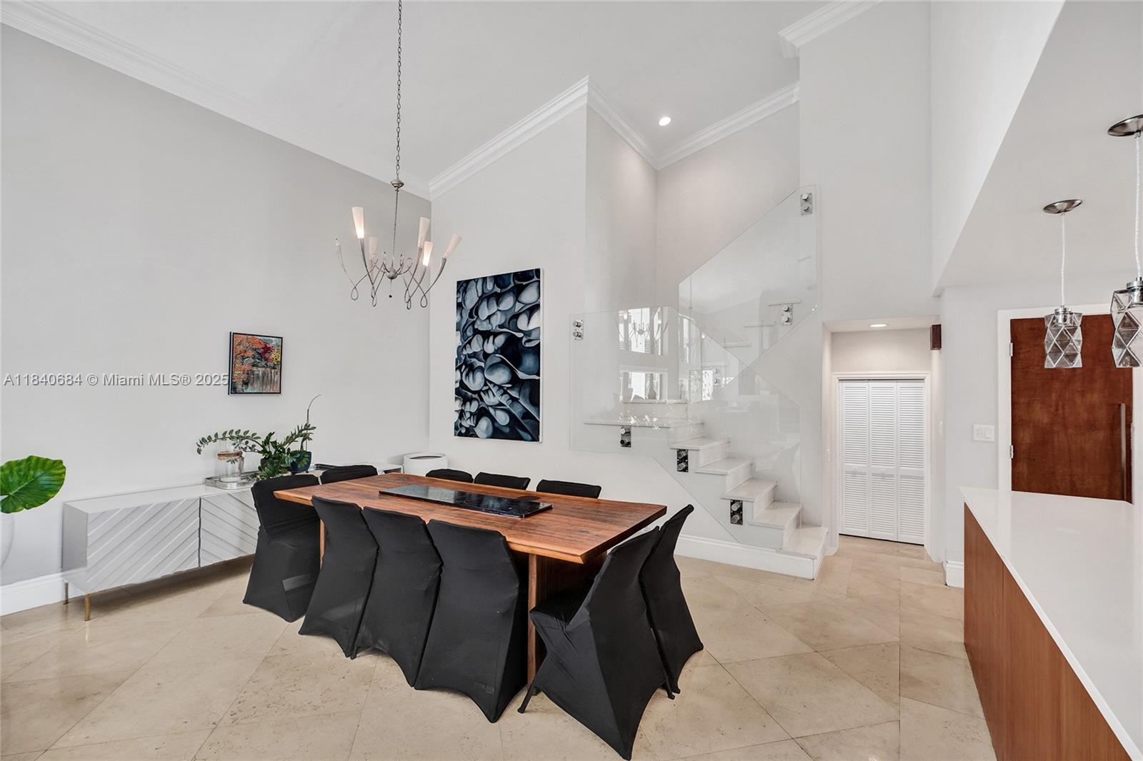 13724 SW 92nd Ct Miami, FL 33176