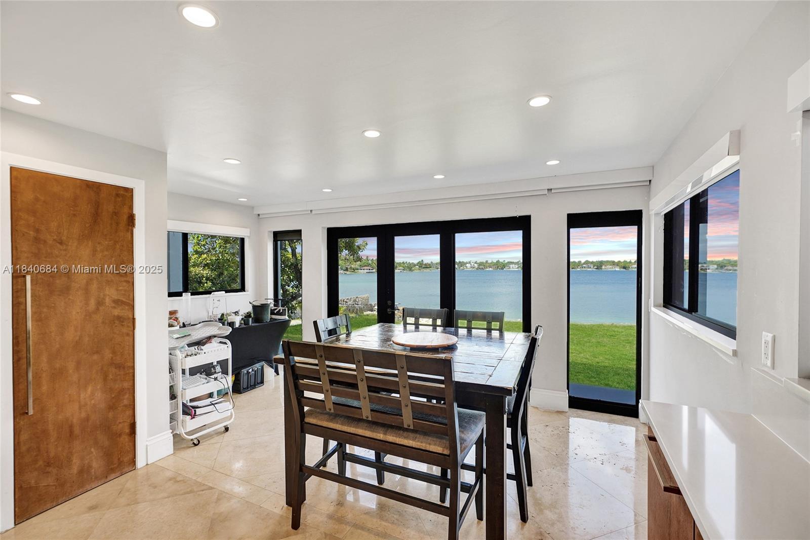 13724 SW 92nd Ct Miami, FL 33176