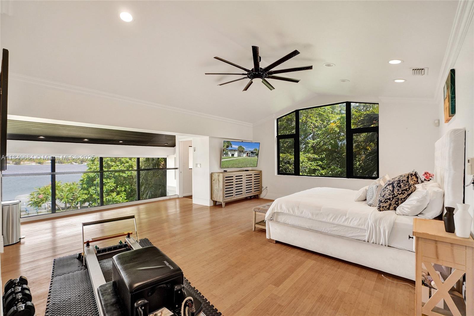 13724 SW 92nd Ct Miami, FL 33176