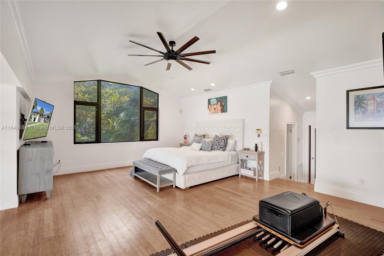 13724 SW 92nd Ct Miami, FL 33176