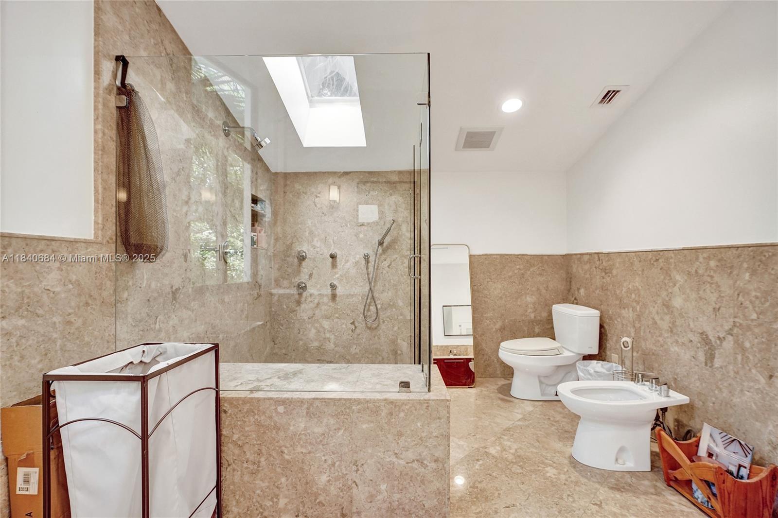 13724 SW 92nd Ct Miami, FL 33176