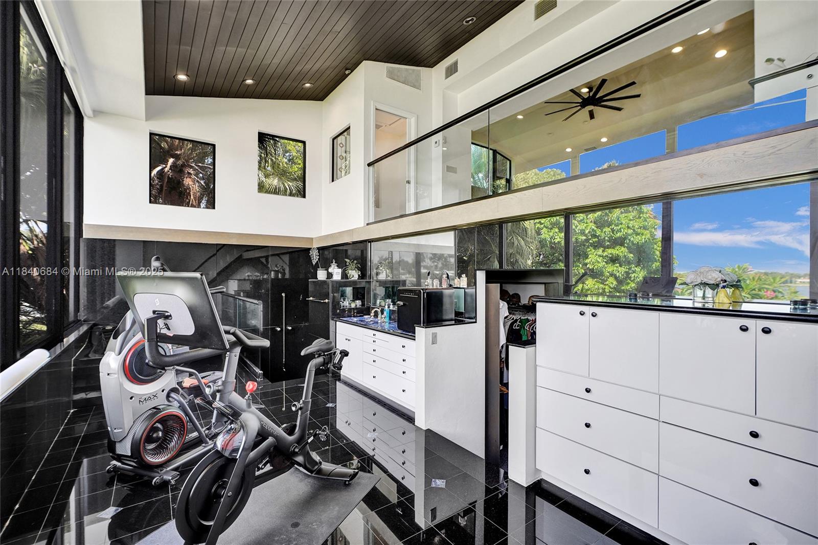 13724 SW 92nd Ct Miami, FL 33176