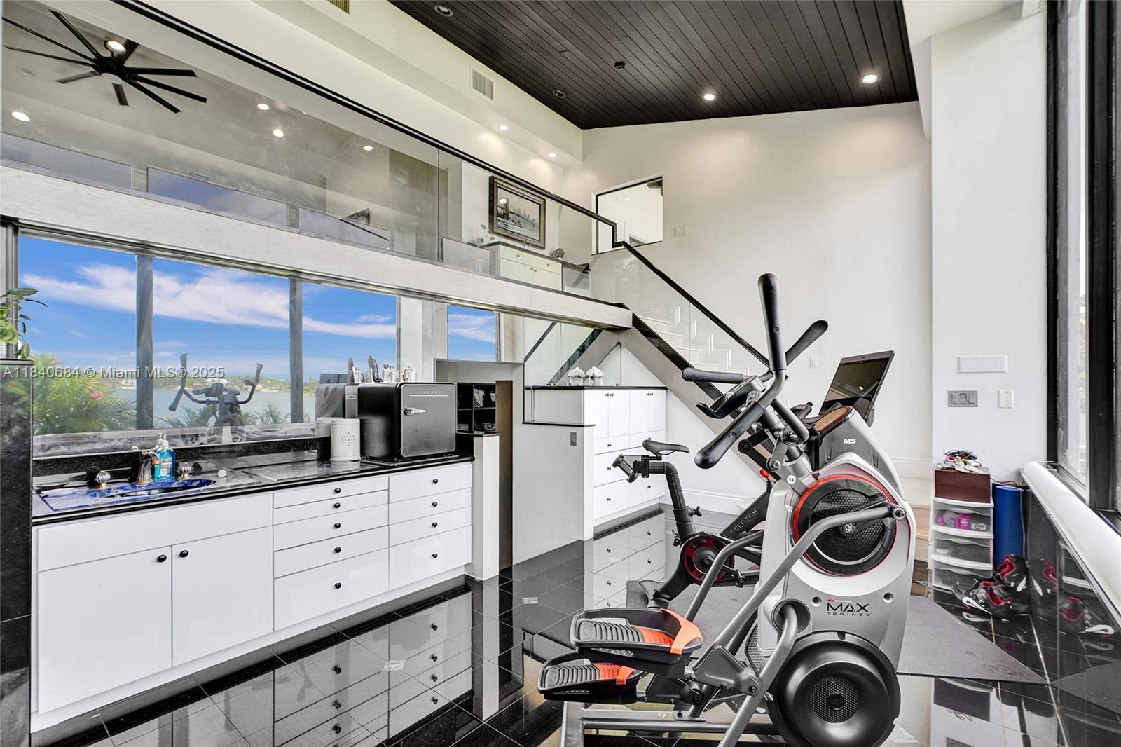 13724 SW 92nd Ct Miami, FL 33176