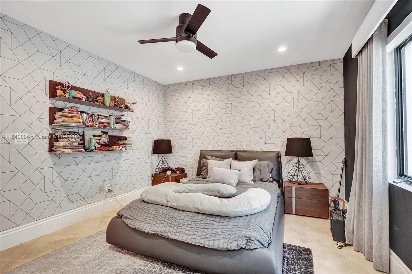 13724 SW 92nd Ct Miami, FL 33176