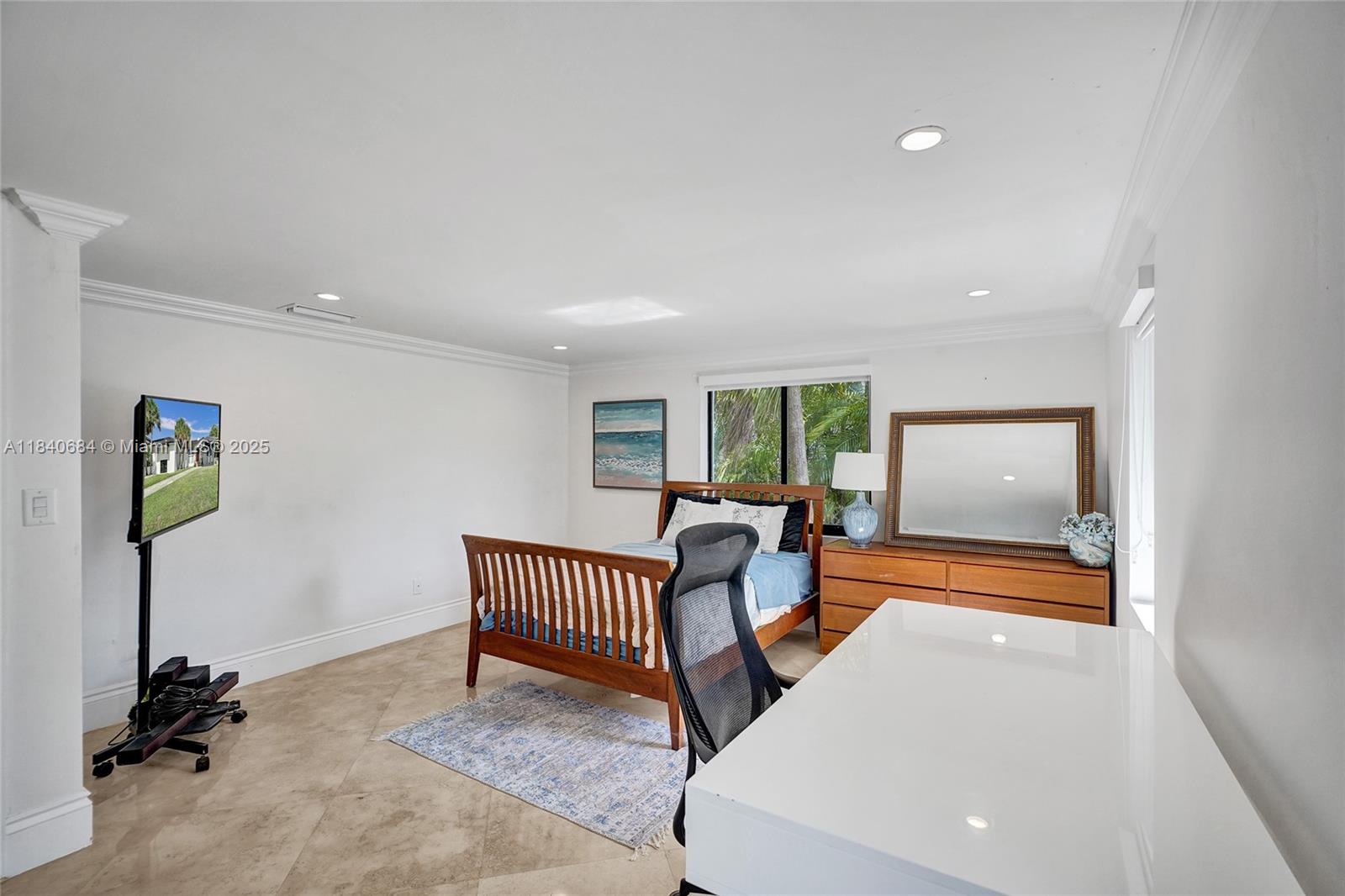 13724 SW 92nd Ct Miami, FL 33176