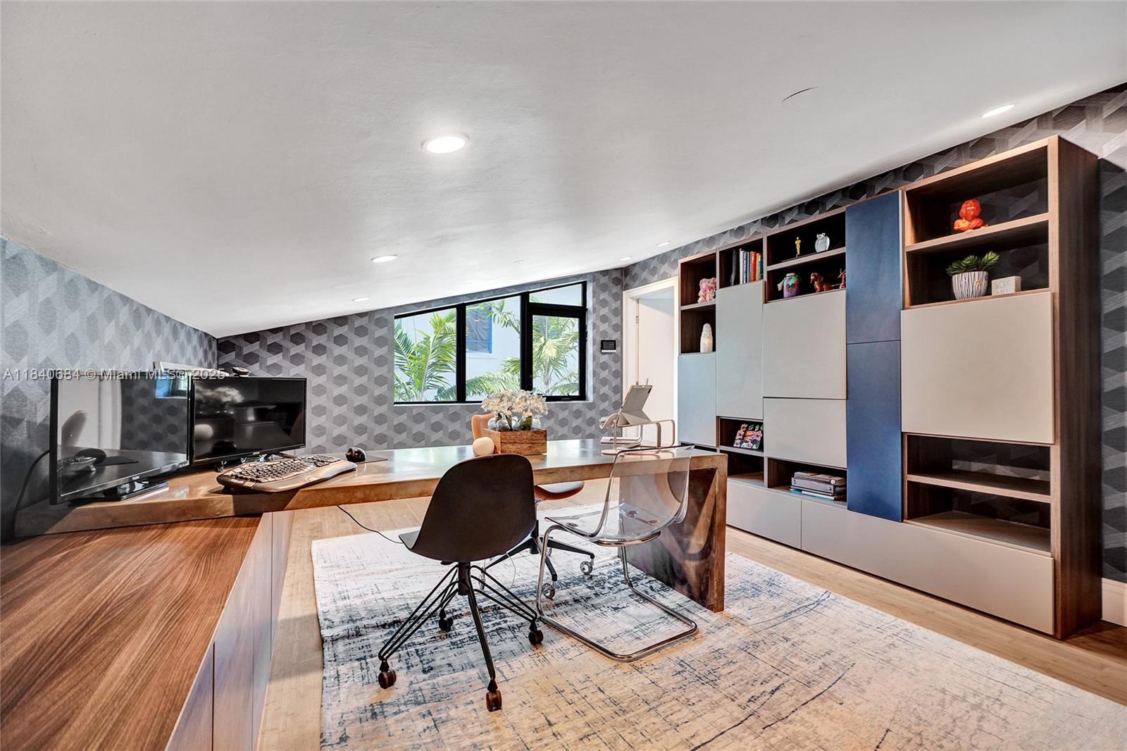 13724 SW 92nd Ct Miami, FL 33176