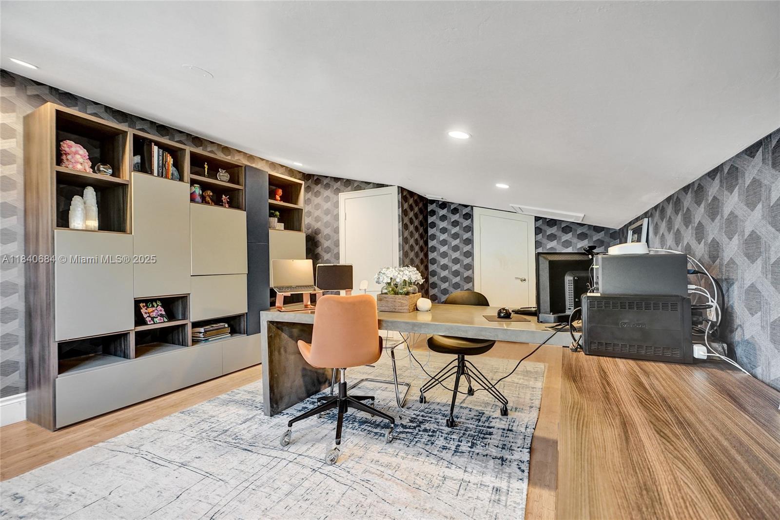 13724 SW 92nd Ct Miami, FL 33176