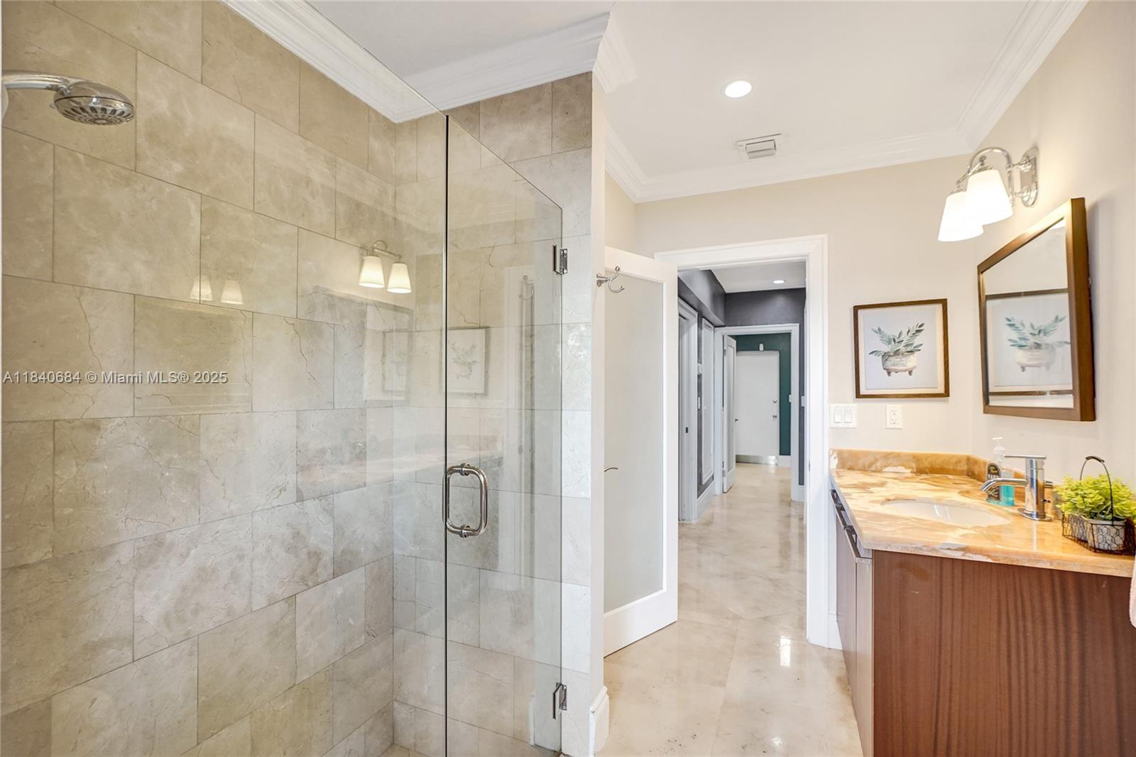 13724 SW 92nd Ct Miami, FL 33176