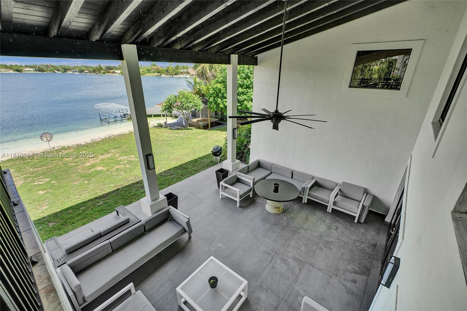 13724 SW 92nd Ct Miami, FL 33176