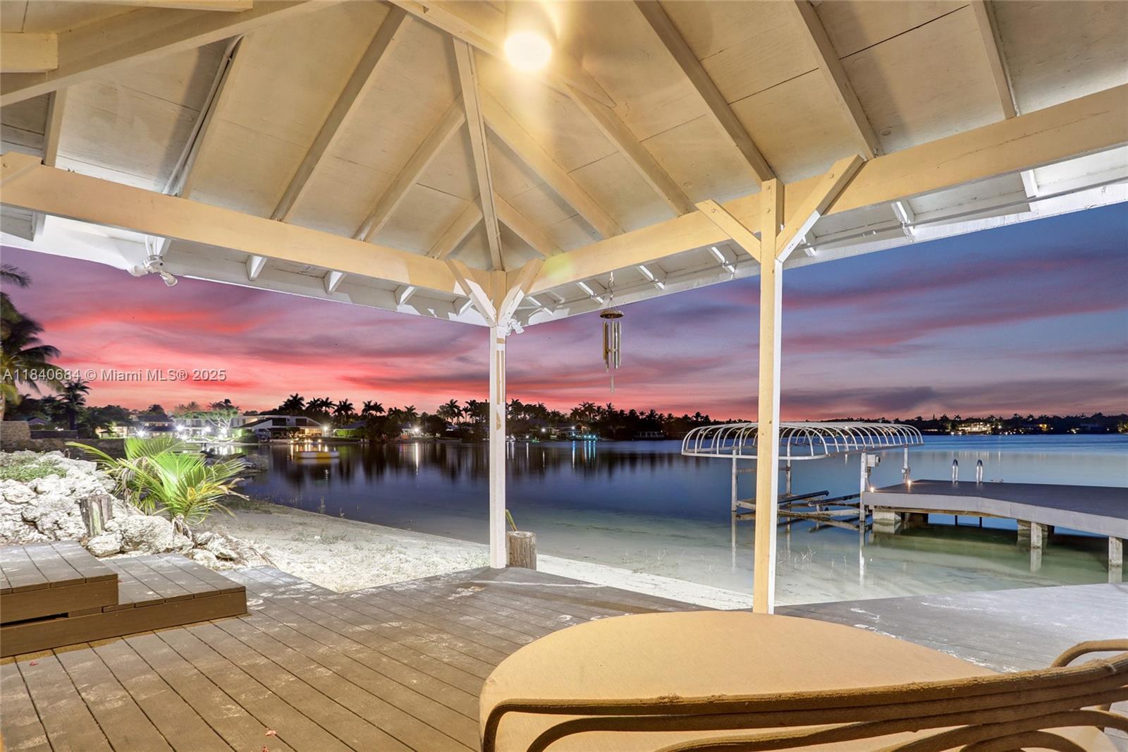 13724 SW 92nd Ct Miami, FL 33176