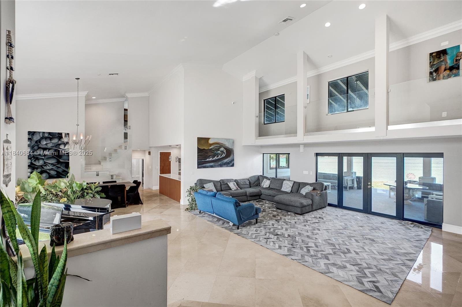 13724 SW 92nd Ct Miami, FL 33176